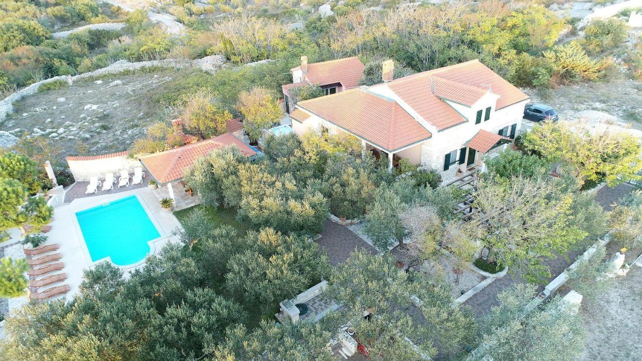 Villa Dabo Novalja Bagian luar foto