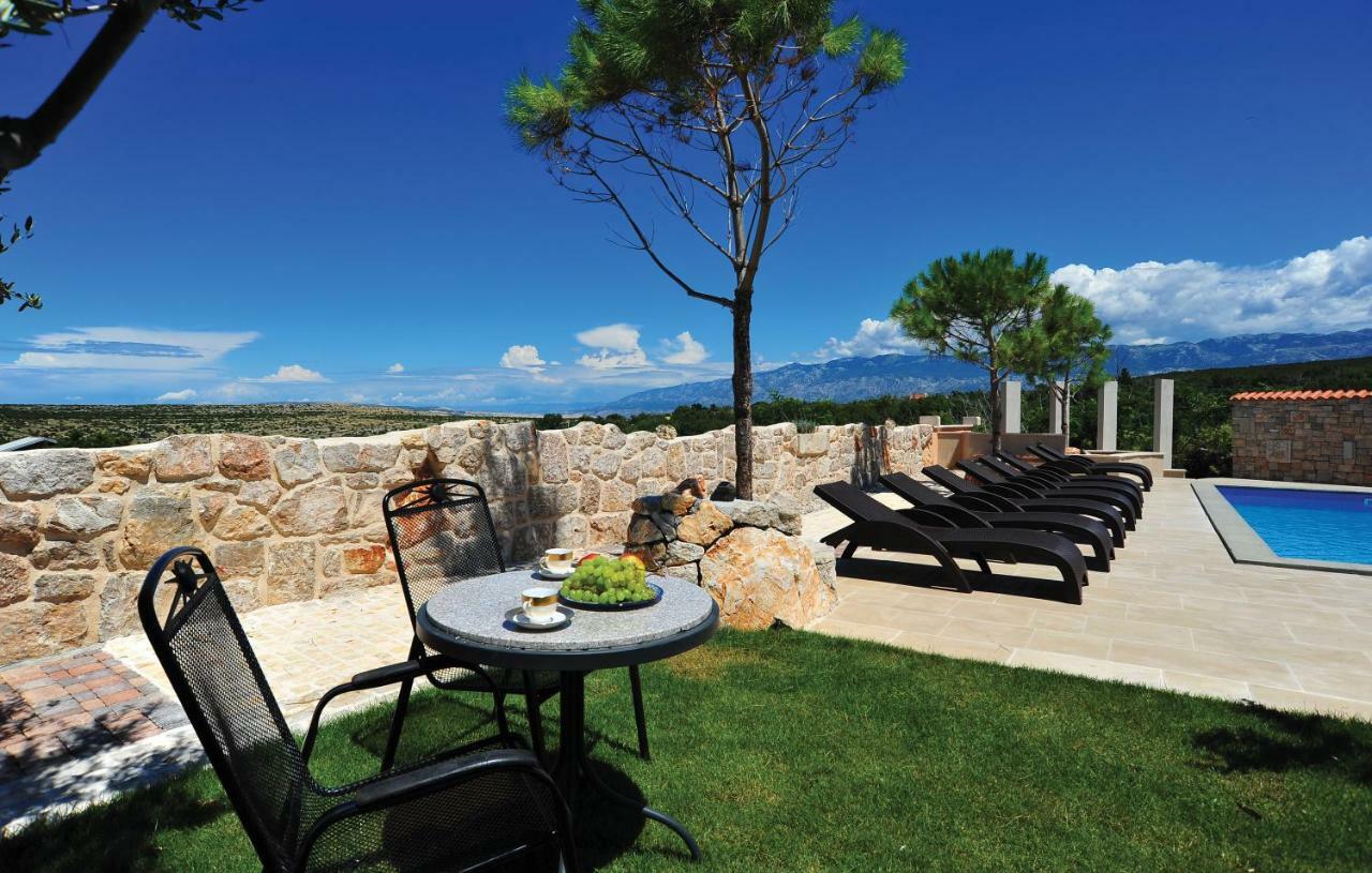 Villa Dabo Novalja Bagian luar foto